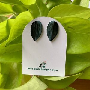 Green Leaf Earrings Scindapsus Treubii dark form silver stud